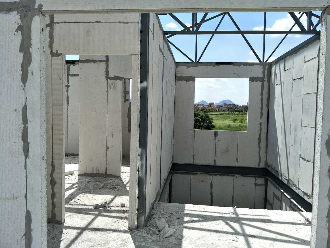 軽鋼枠 鋼筋構造 プリファブリック 豪華別荘 2階建てプリファブハウス